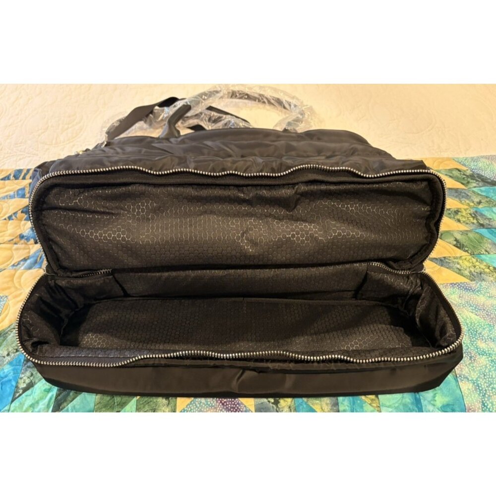 iPack Puffy Day Bag Tote Luggage Black Bag Travel Adjustable Strap & Pockets NEW - Picture 9 of 15